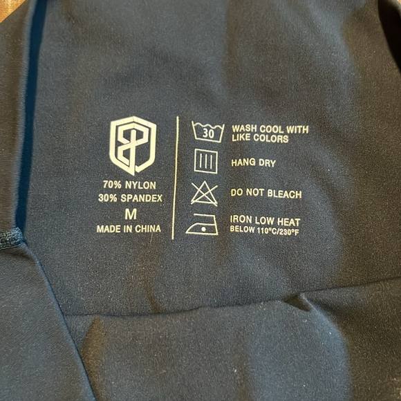 Unique color, dark turquoise leggings by Born Primitive. - Picture 4 of 4